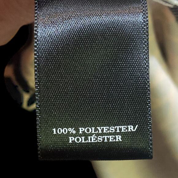 Ann Taylor Leaf Print Wrap Dress Leaf Print 
Size 2 - Picture 10 of 10